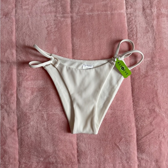 White Ribbed Bikini Bottom - Picture 1 of 3